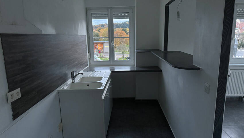 59455479b - Attribut alt par défaut.