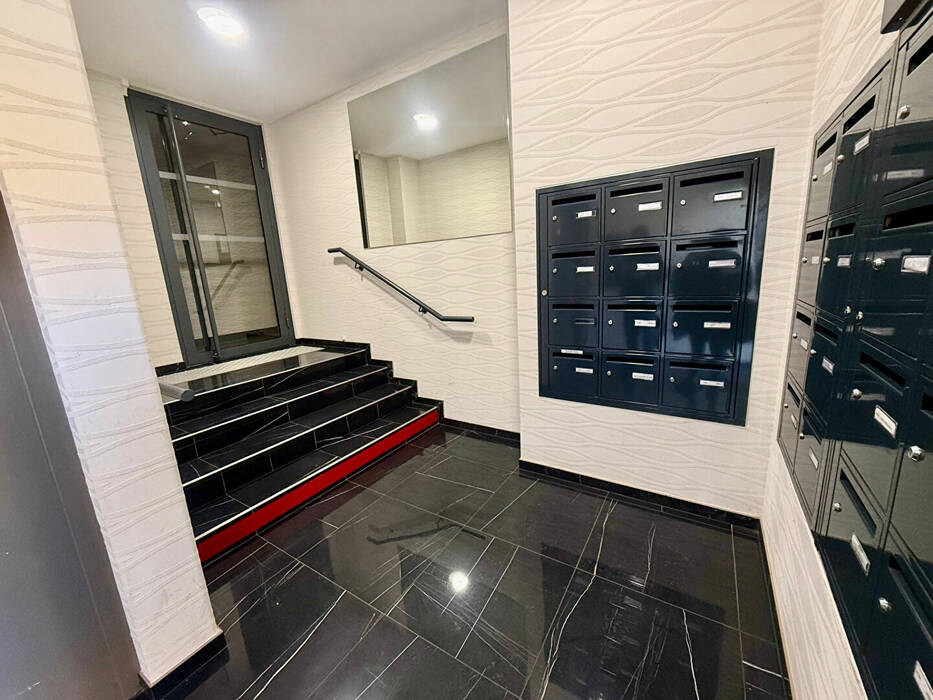 59479051c - Attribut alt par défaut.