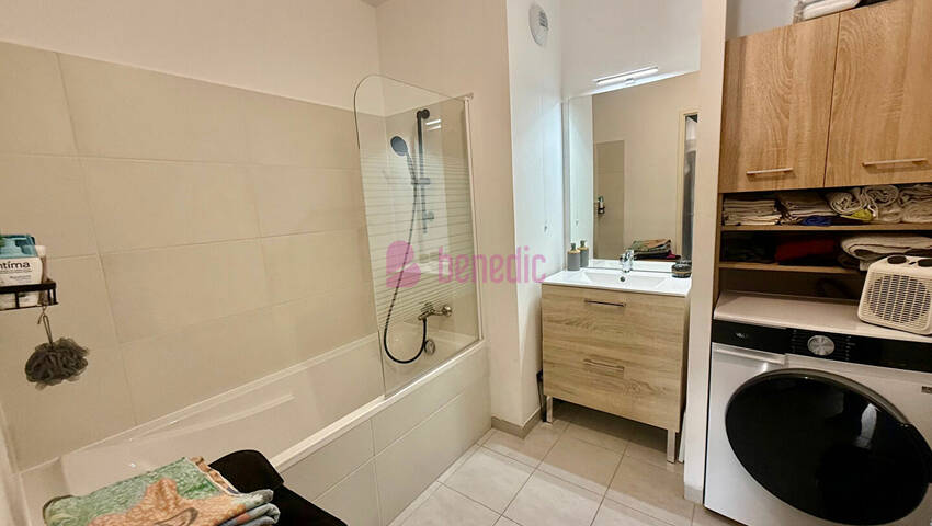 59479051m - Attribut alt par défaut.