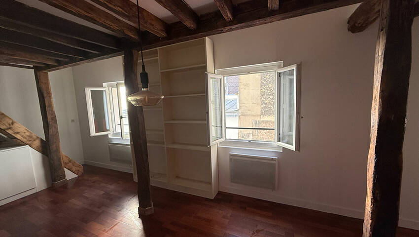 59514045b - Attribut alt par défaut.