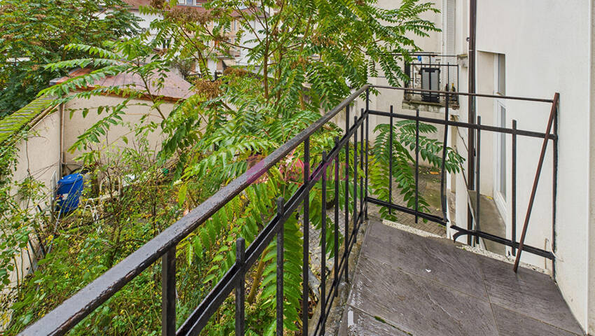 59427889c - Attribut alt par défaut.