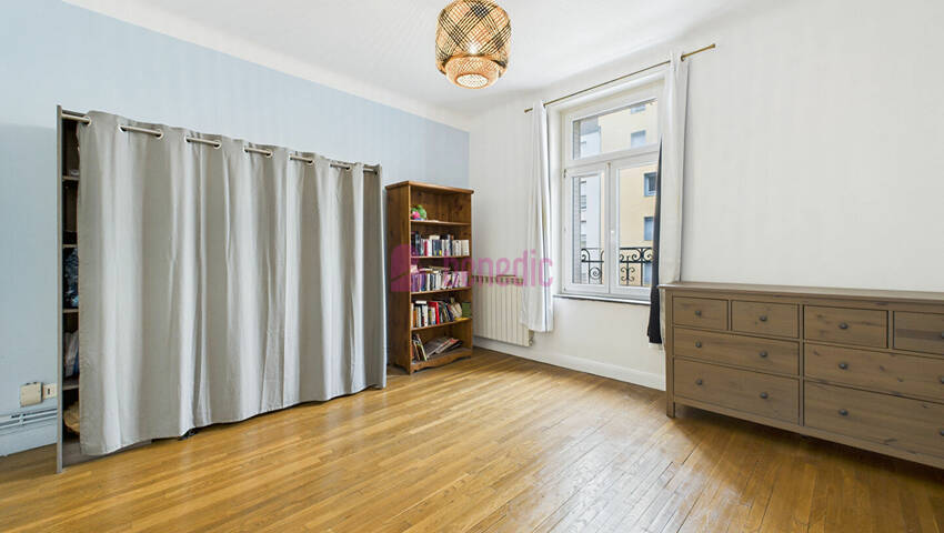 59427889h - Attribut alt par défaut.