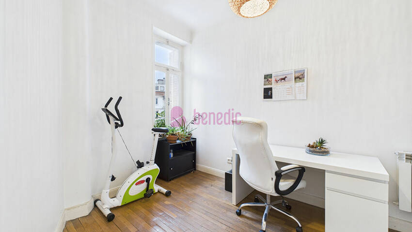 59427889f - Attribut alt par défaut.