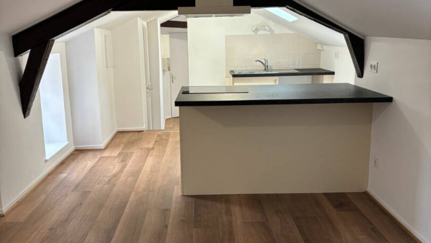 59505114b - Attribut alt par défaut.