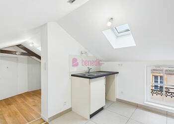 59505114b - Attribut alt par défaut.