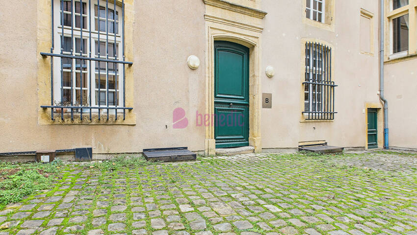 59505114j - Attribut alt par défaut.