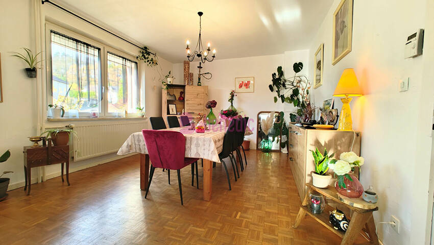 59517929b - Attribut alt par défaut.