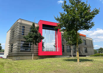 59518756a - Attribut alt par défaut.