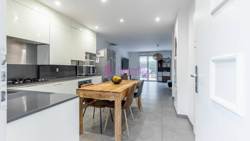 59519217d - Attribut alt par défaut.