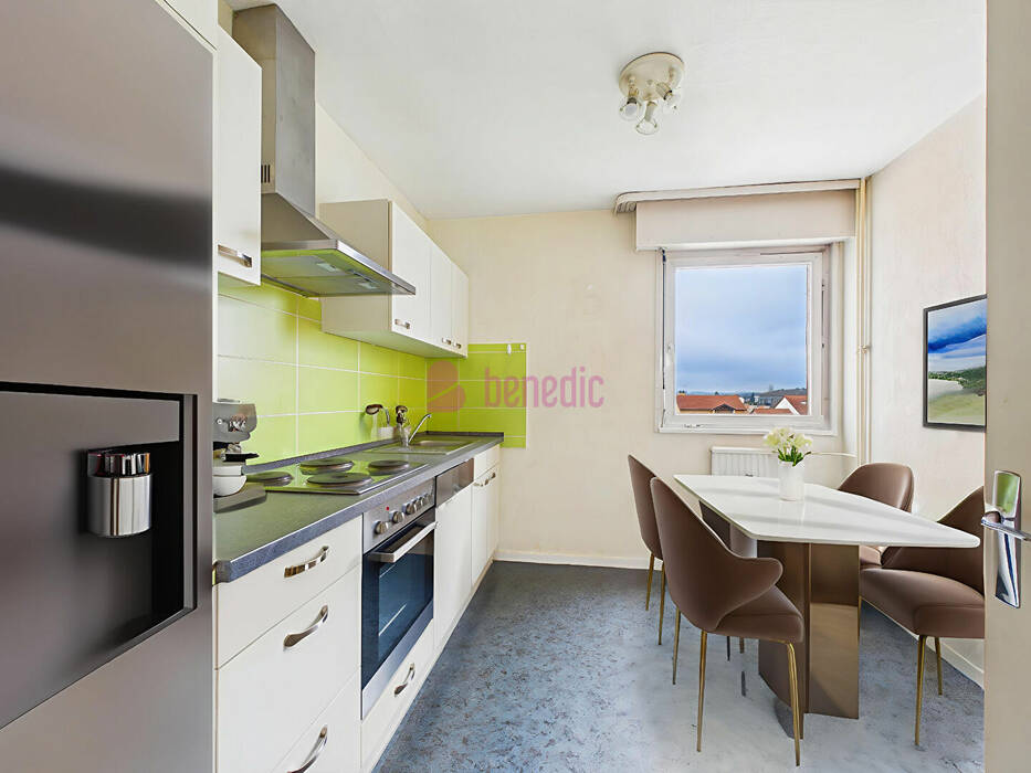 59518338c - Attribut alt par défaut.