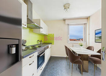 59518338c - Attribut alt par défaut.