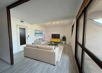 59517485b - Attribut alt par défaut.