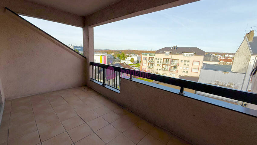 59517485d - Attribut alt par défaut.