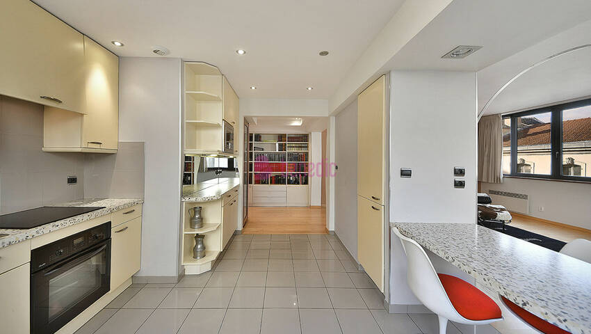 59468683l - Attribut alt par défaut.