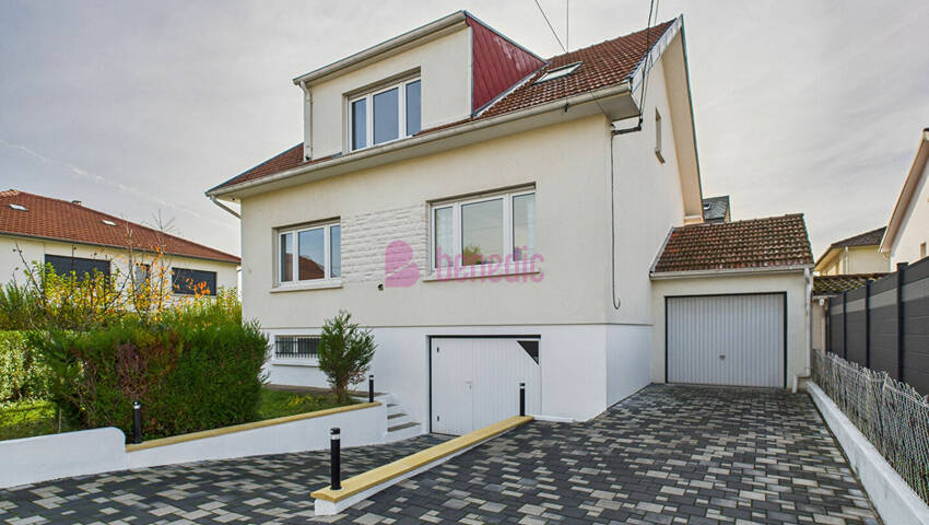 59419401a - Attribut alt par défaut.