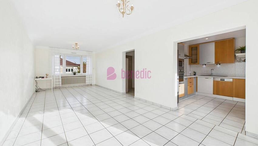 59419401c - Attribut alt par défaut.