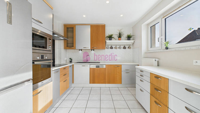 59419401d - Attribut alt par défaut.