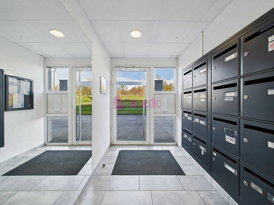 59528485b - Attribut alt par défaut.