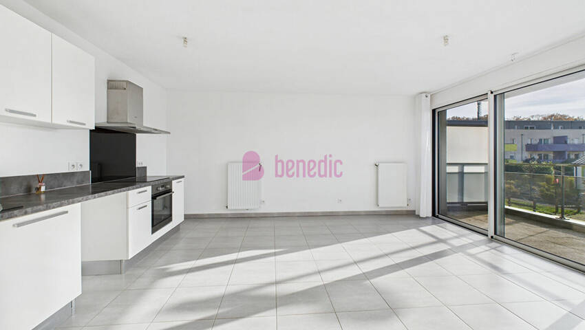 59528485c - Attribut alt par défaut.