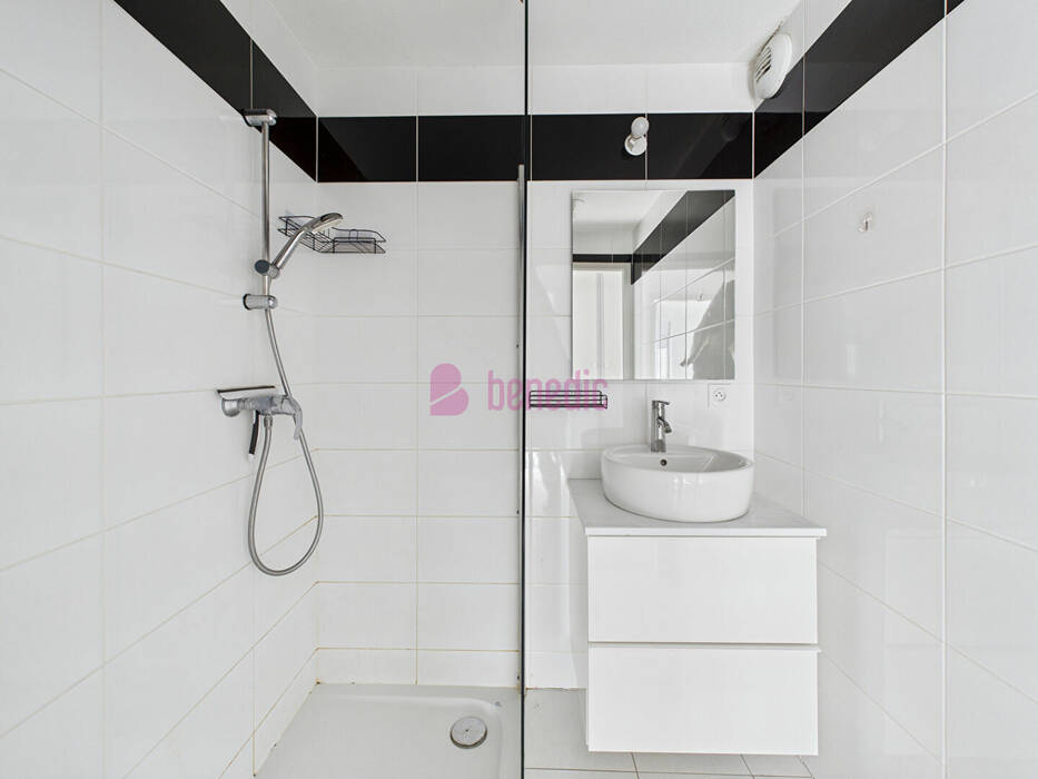 59528485j - Attribut alt par défaut.