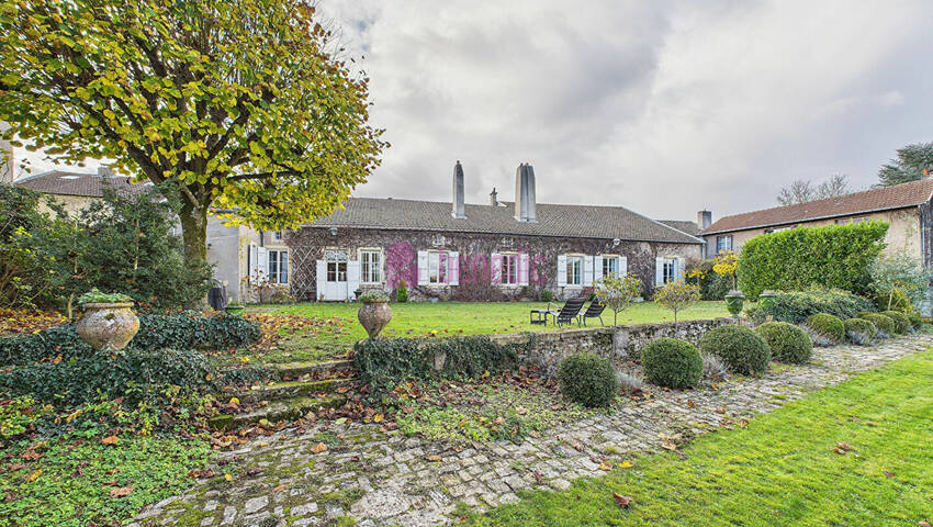 59501314b - Attribut alt par défaut.