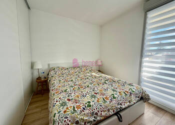 59511434c - Attribut alt par défaut.