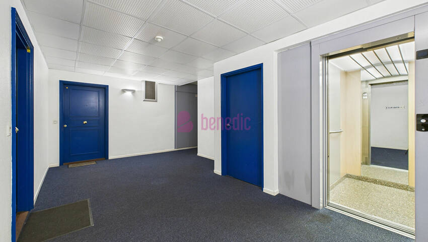 8450293m - Attribut alt par défaut.