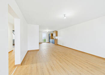 59528028c - Attribut alt par défaut.