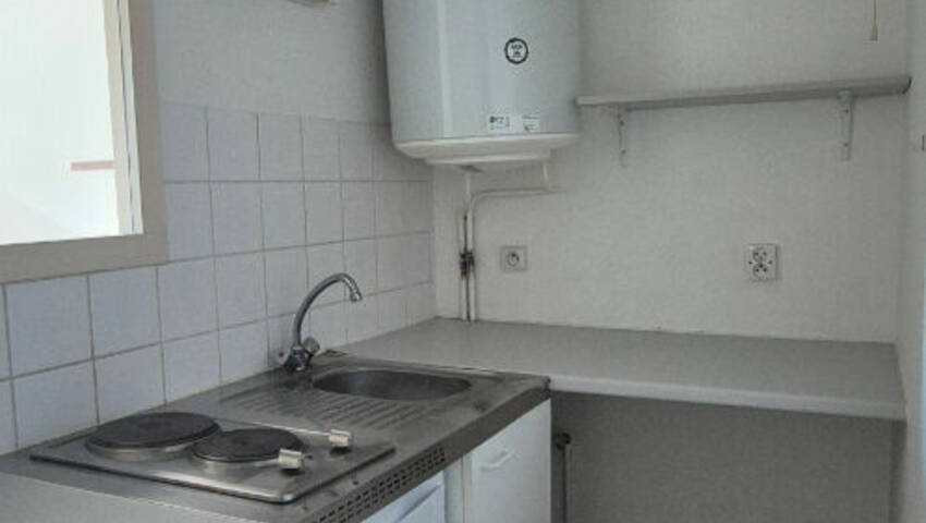 59577833b - Attribut alt par défaut.