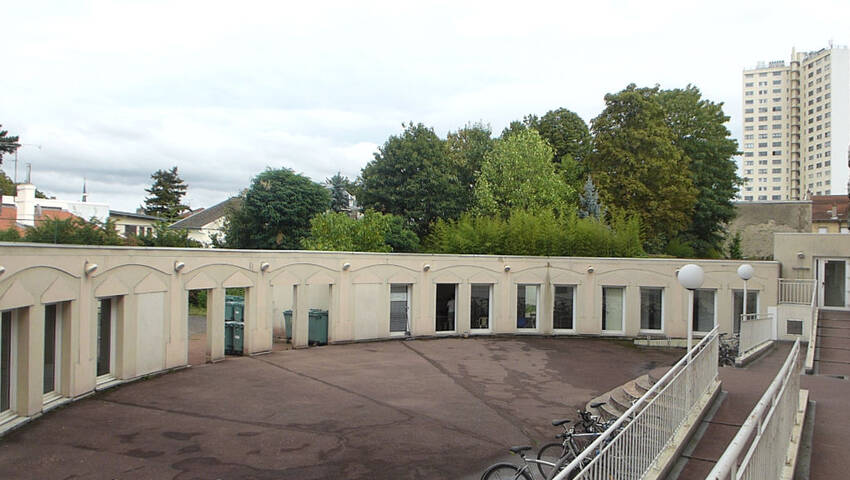 59577833d - Attribut alt par défaut.