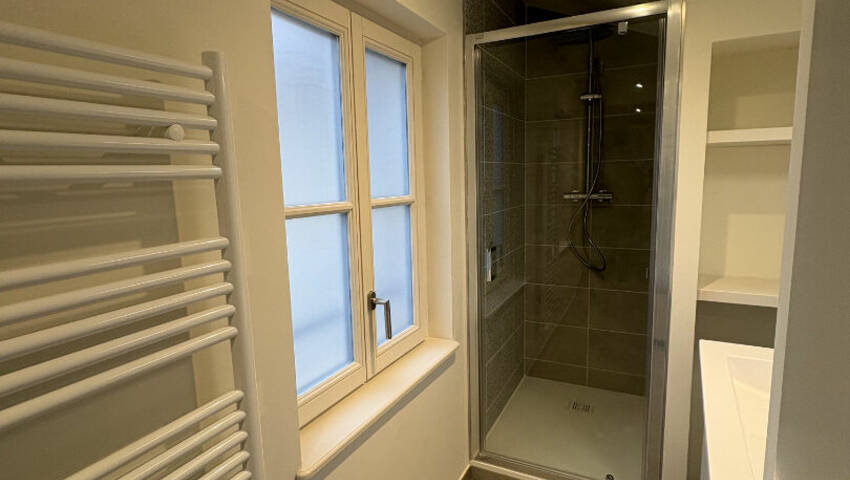 59584325e - Attribut alt par défaut.