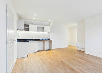 59584325a - Attribut alt par défaut.