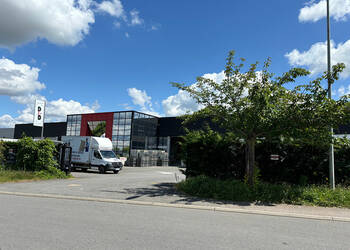 59579494b - Attribut alt par défaut.