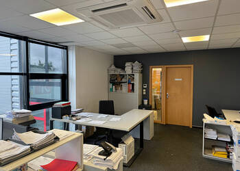 59579494c - Attribut alt par défaut.