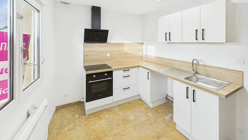 23132891c - Attribut alt par défaut.