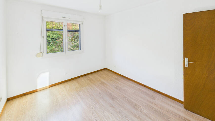 23132891l - Attribut alt par défaut.