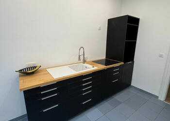 59586475b - Attribut alt par défaut.