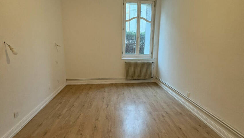 59586475e - Attribut alt par défaut.