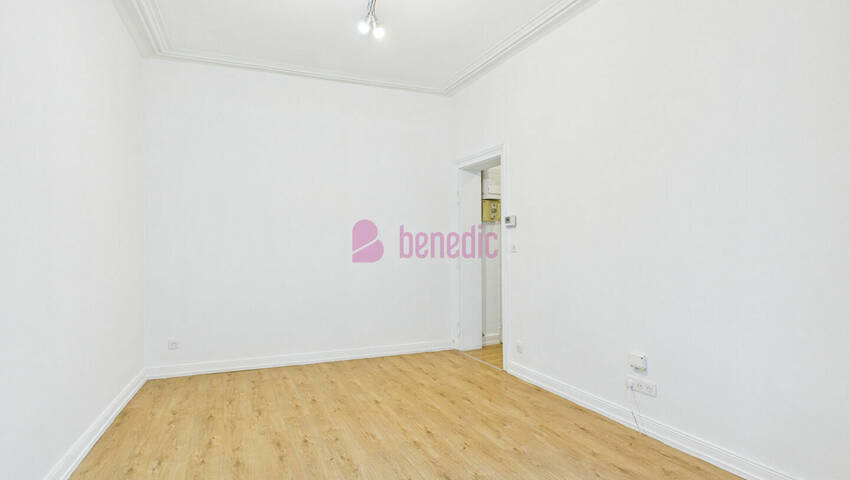 59586475d - Attribut alt par défaut.