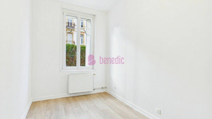 59586475e - Attribut alt par défaut.