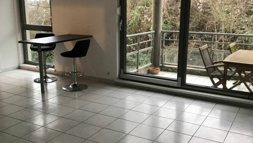 59579561d - Attribut alt par défaut.