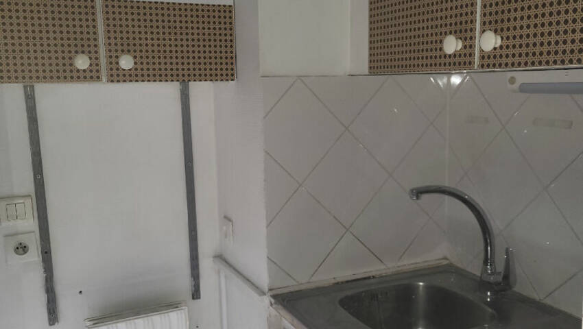 59588314b - Attribut alt par défaut.