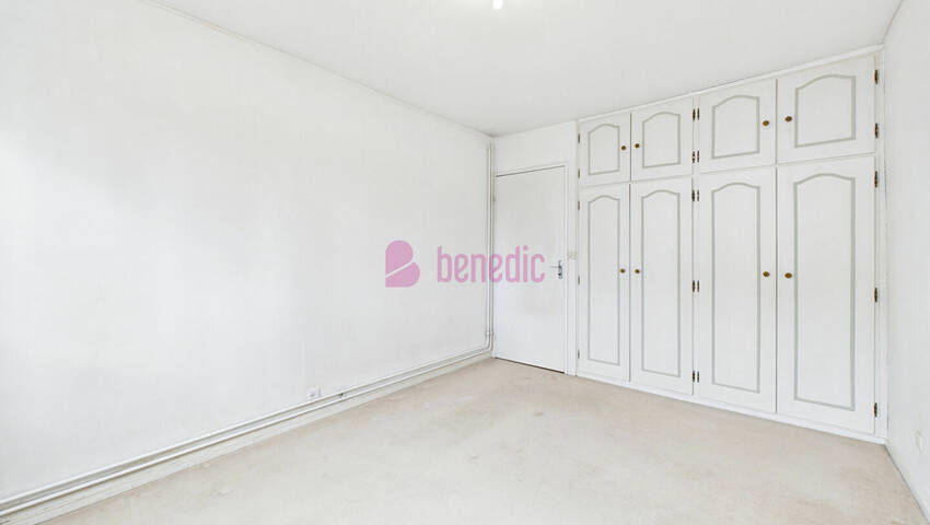 58630141r - Attribut alt par défaut.