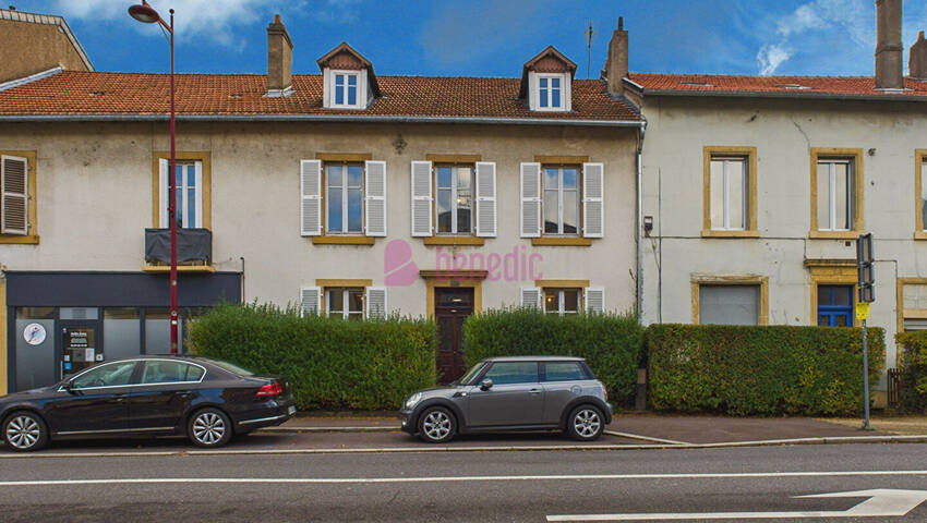 52607457a - Attribut alt par défaut.