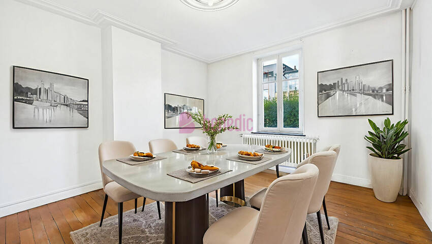 52607457d - Attribut alt par défaut.