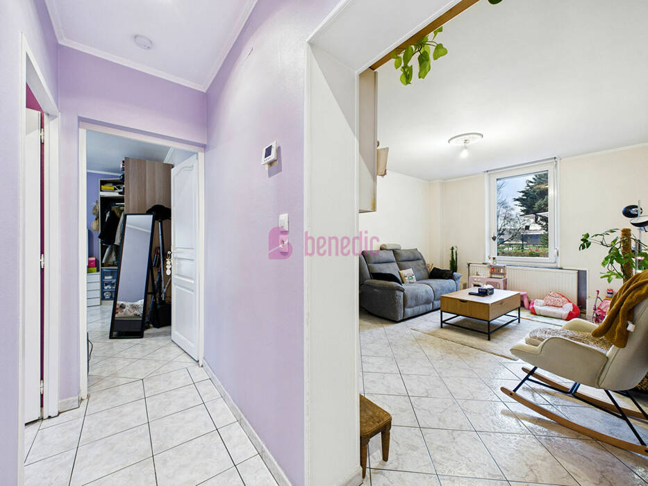 55581253d - Attribut alt par défaut.