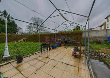 55581253a - Attribut alt par défaut.