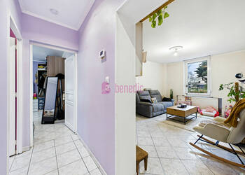 55581253c - Attribut alt par défaut.