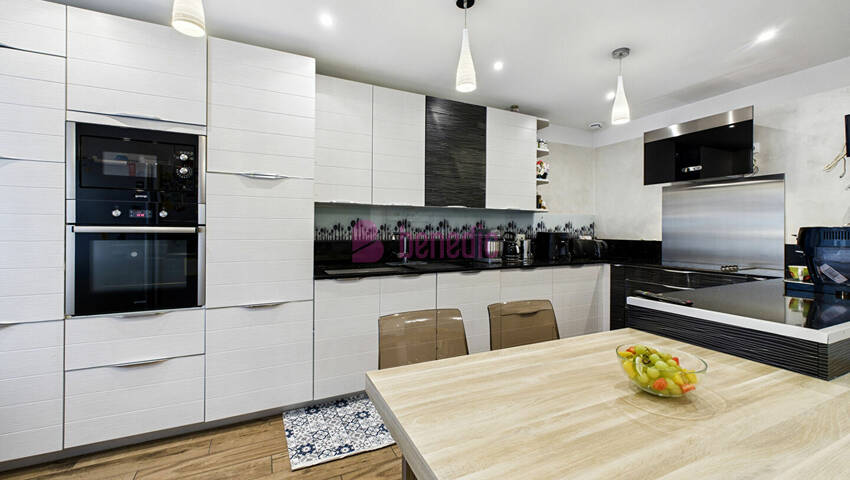 59141762d - Attribut alt par défaut.