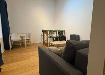 59605281b - Attribut alt par défaut.